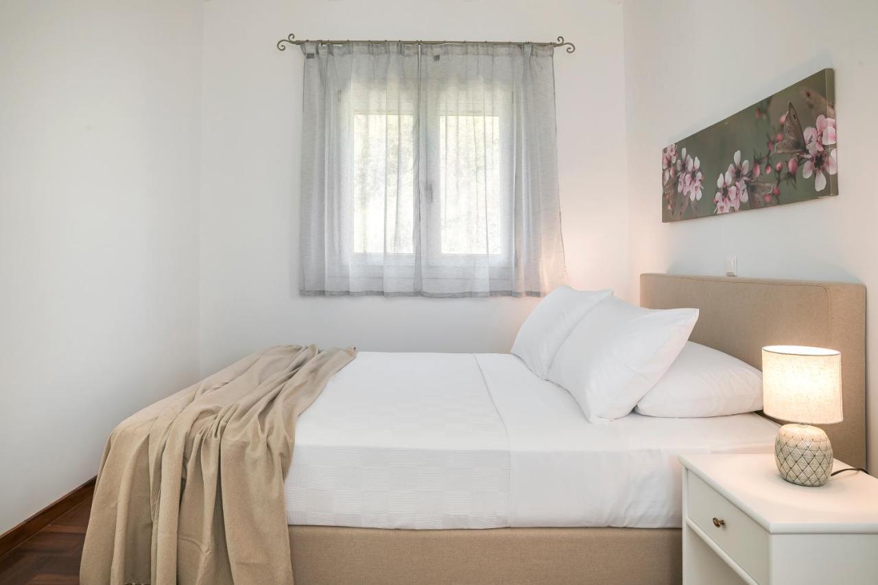 Apollonides Seafront Villa 2 Melete 릭수리 외부 사진